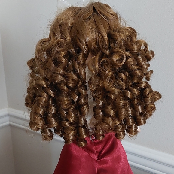 Porcelain Doll 16.5 in - Picture 5 of 7